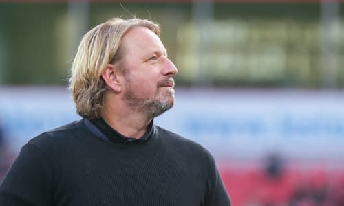 Mislintat had hele andere trainer op het oog bij Ajax: directie zag 'groot risico' bij aanstelling