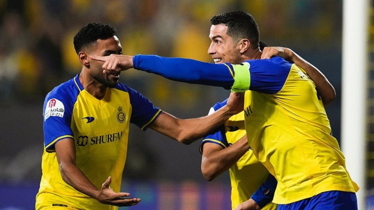 Cristiano Ronaldo earns a fortune in Saudi Arabia