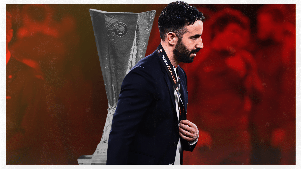 Ruben Amorim Man Utd Europa League trophy