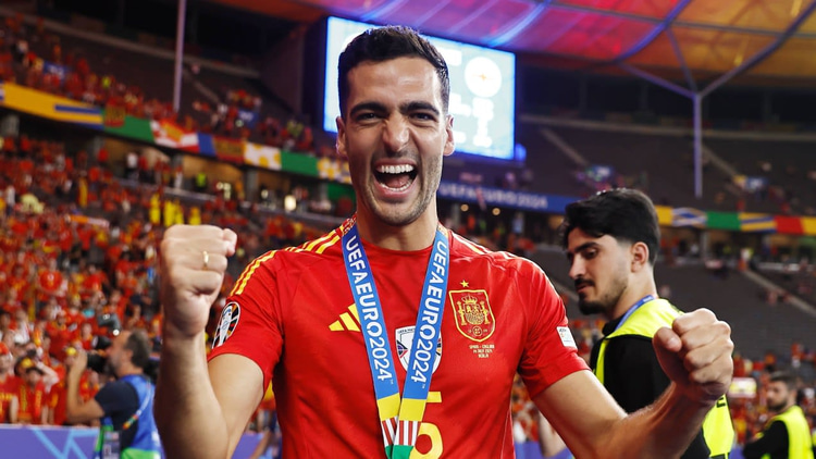 Mikel Merino, Spain
