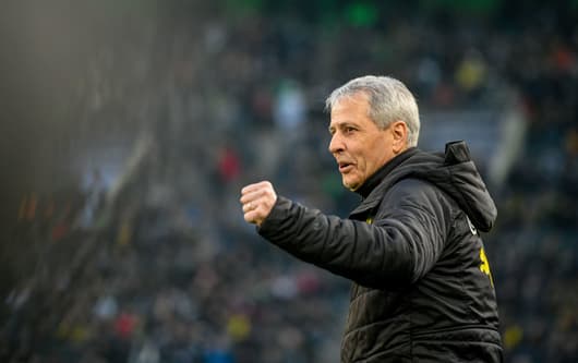 Do Borussia Dortmund need to replace Lucien Favre to catch Bayern Munich?