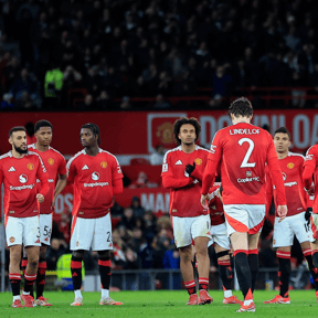 284-game Man Utd star trains with relegated minnows amid lack of offers