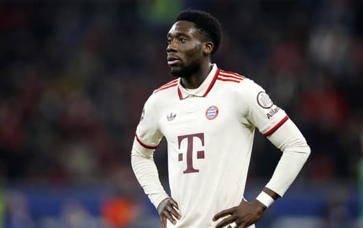 Alphonso Davies, Bayern Munich, 2024/25