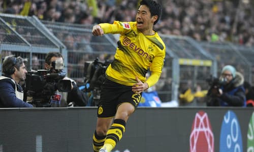 Shinji Kagawa: Ex-Man United man set for Greece move