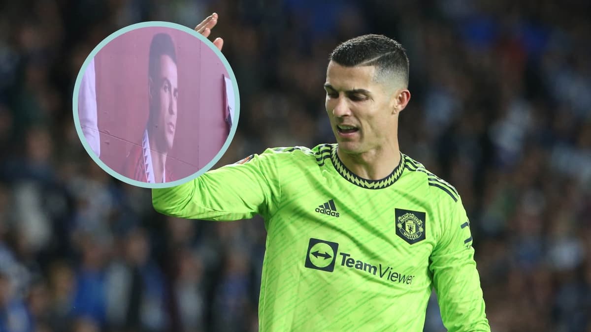 Cristiano Ronaldo's Man Utd mural has come down.