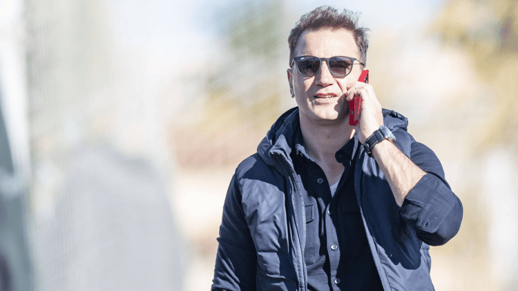 Arnold Bruggink polste Wout Weghorst afgelopen zomer voor een transfer naar FC Twente.