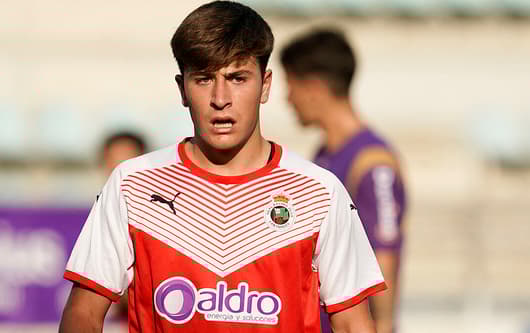 Racing midfielder pablo torre