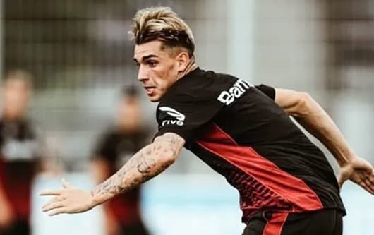 Iker Bravo Leverkusen