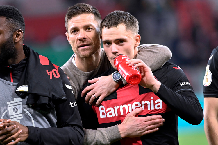 Florian Wirtz and Xabi Alonso