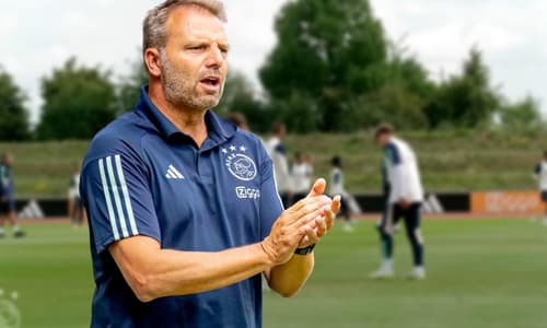Maurice Steijn trekt duidelijke conclusie na trainingskamp van Ajax: 'Voor mij is het simpel'