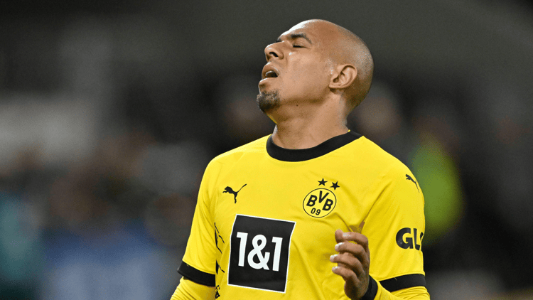 Donyell Malen may be offered to Man Utd