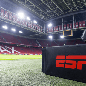 Ajax vangt na Van Gaal opnieuw bot voor opvolger Mislintat: 'Dat station is gepasseerd'