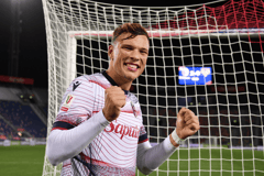 Sydney van Hooijdonk, Bologna