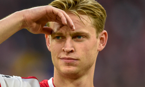 Frenkie de Jong plays for Ajax