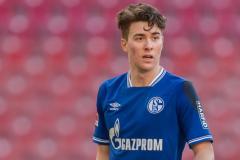 Schalke striker Matthew Hoppe