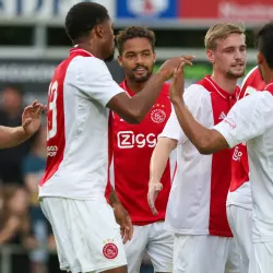 Ajax, Chuba Akpom, Devyne Rensch