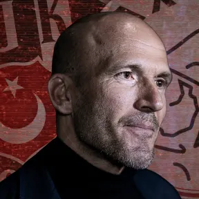 'Ajax kan om tafel met Besiktas over transfer van verdediger'