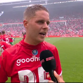 Joey Veerman reageert op veelgehoorde kritiek na kampioenswedstrijd PSV
