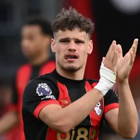 Milos Kerkez to Liverpool: Fabrizio Romano says Bournemouth star ‘isn’t listening’ anymore