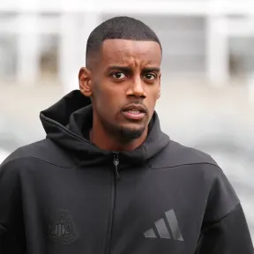 Arsenal Transfer News Today: Isak OPPORTUNITY as director confirms move