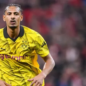 Borussia Dortmund geeft uiterst pijnlijke boodschap aan Sébastien Haller