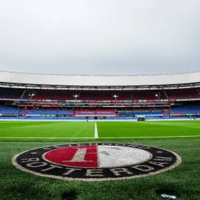Feyenoord transfernieuws LIVE: Voormalig Feyenoorder op zijn plek: 'Nooit bij een andere club gehad'