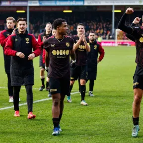 PSV meldt zich voor Eredivisie-uitblinker en hoort prijs van 8 miljoen euro