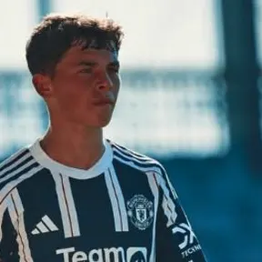 Who is Shea Lacey? The Man Utd wonderkid dubbed 'Scouse Messi'