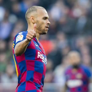 Barcelona must shift Braithwaite to sign Depay