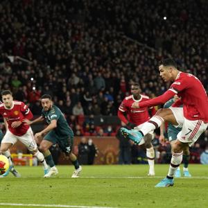 Cristiano Ronaldo sends a penalty wide for Man Utd against Middlesbrough in the FA Cup