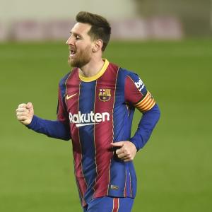 Lionel Messi could be closer than ever to staying at Barcelona