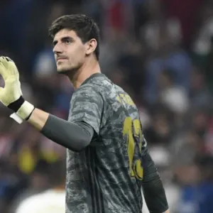 No longer a €40m flop! Courtois is back to his Chelsea best