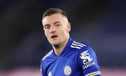 Leicester to target new striker in the summer to ease the burden on Jamie Vardy