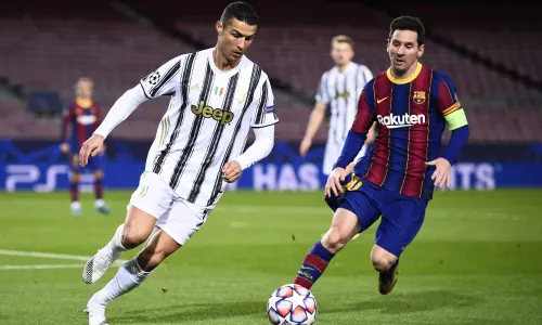 ‘We’re in position to speak to great players’ – PSG give update on Messi and Ronaldo rumours