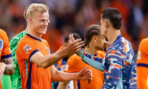 Nick Olij, Jan Paul van Hecke