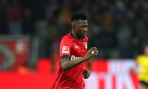 Man Utd transfer target Tapsoba “not for sale” claims Leverkusen boss