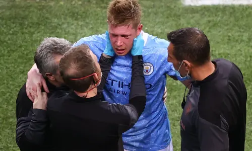 De Bruyne faces race against time for Euro 2020 after double fracture