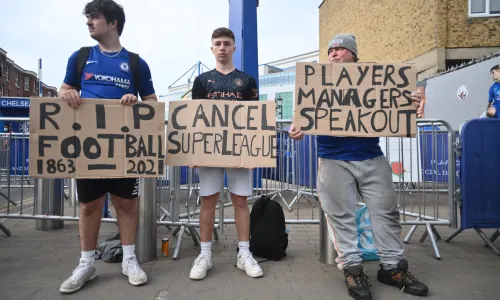 ‘Come on Roman, do the right thing’ – Chelsea fans protest against the Super League