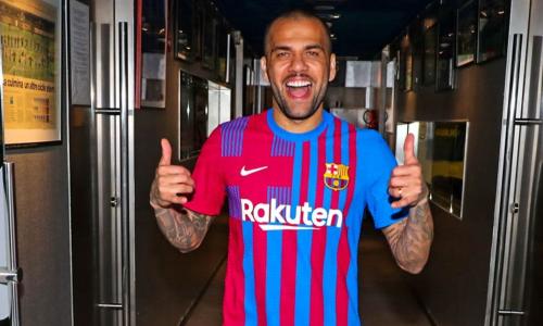 Barcelona have registered Dani Alves