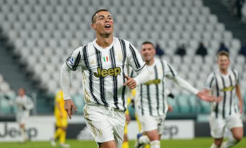 Cristiano Ronaldo to stay at Juventus until 2022 due to Pirlo relationship