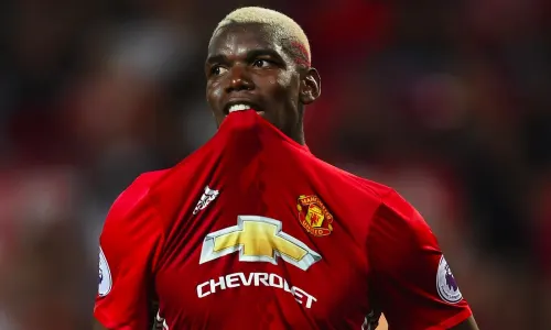 Nani questions whether Paul Pogba is concentrated on Man Utd