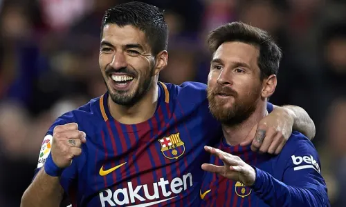 Messi invited to join Suarez at Atletico Madrid