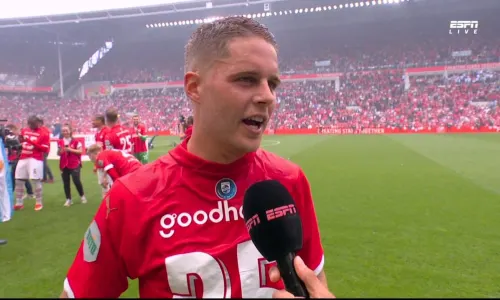 Joey Veerman, PSV