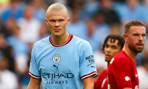 Erling Haaland playing for Man City against Liverpool