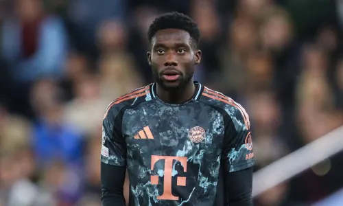 Alphonso Davies, Bayern Munich, 2024/25