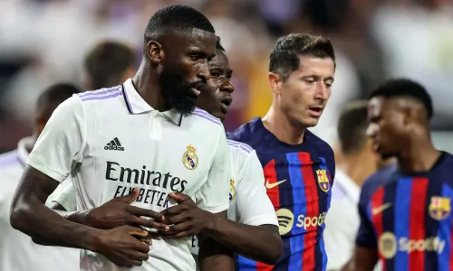Antonio Rudiger in action for Real Madrid against Barcelona.