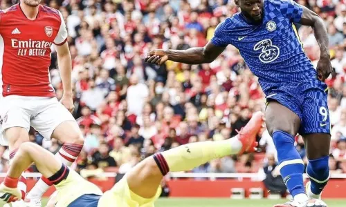 Lukaku scores v Arsenal for Chelsea, 2021-22