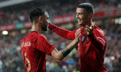 ‘No one can win alone’ – Fernandes offers his backing to under fire Ronaldo