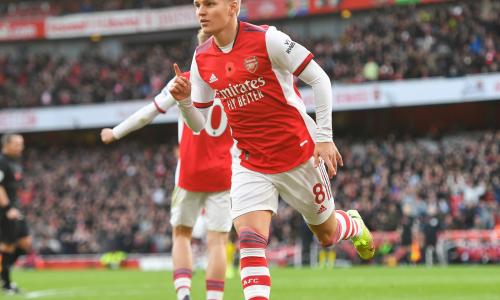 Martin Odegaard playing for Arsenal, 2021/22