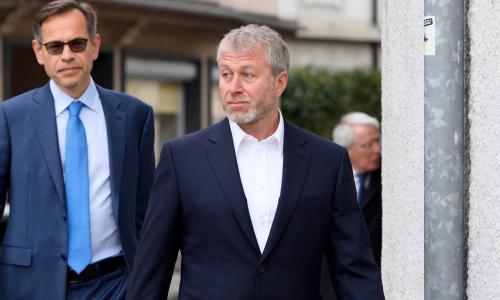 Chelsea owner Abramovich defends “pragmatic” approach to sacking managers